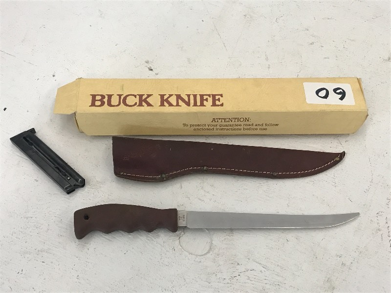 lot 60 image: Lot Of (1) Buck OceanMate #127 Knif...
