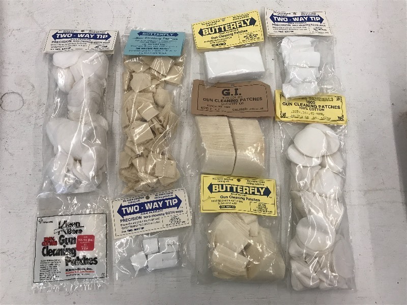 lot 63 image: Flat Of Assorted Gun Cleaning Cloth...