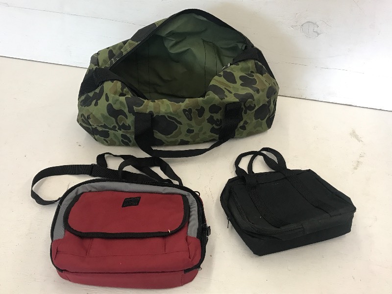 lot 73 image: Lot Of (2) Soft Lunch Coolers & (1)...