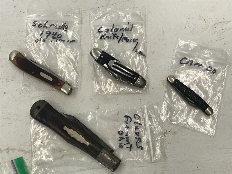 lot 76 image: Lot Of Assorted Pocket Knives ...