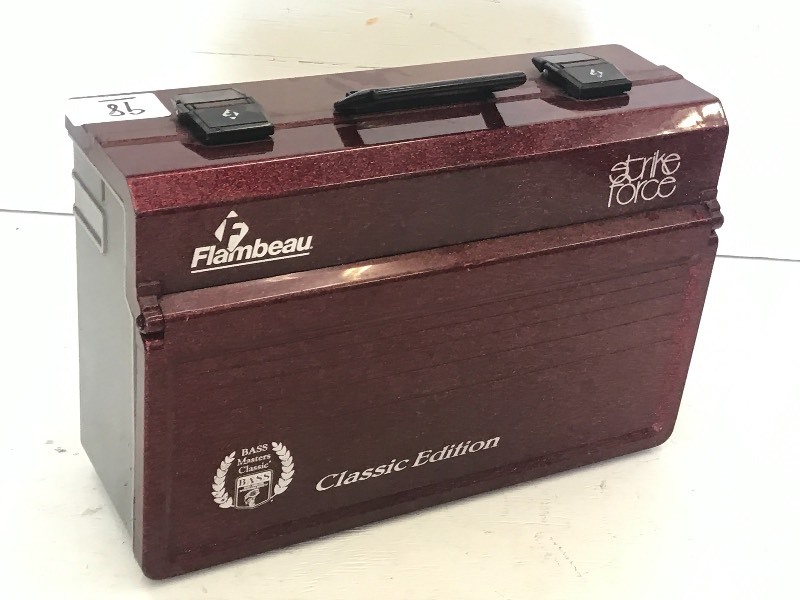 lot 98 image: Flambeau 7790 Plastic Tackle Box ...