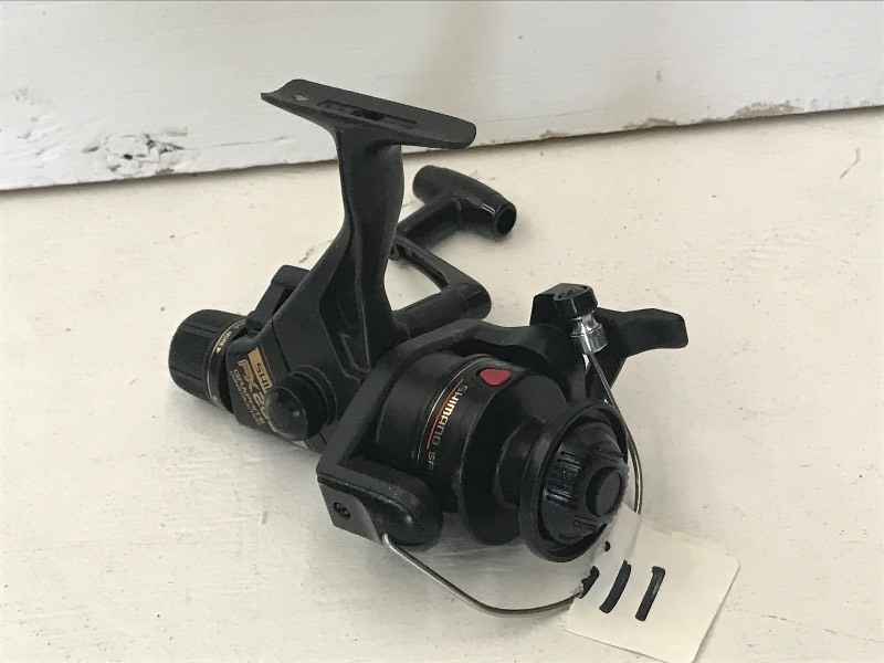 lot 115 image: Shimano FX200 Reel ...