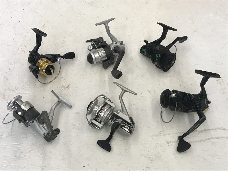 lot 117 image: Flat Of Assorted Spinning Reels ...