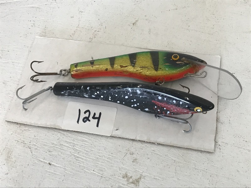 lot 124 image: Lot Of (2) Muskie Lures ...