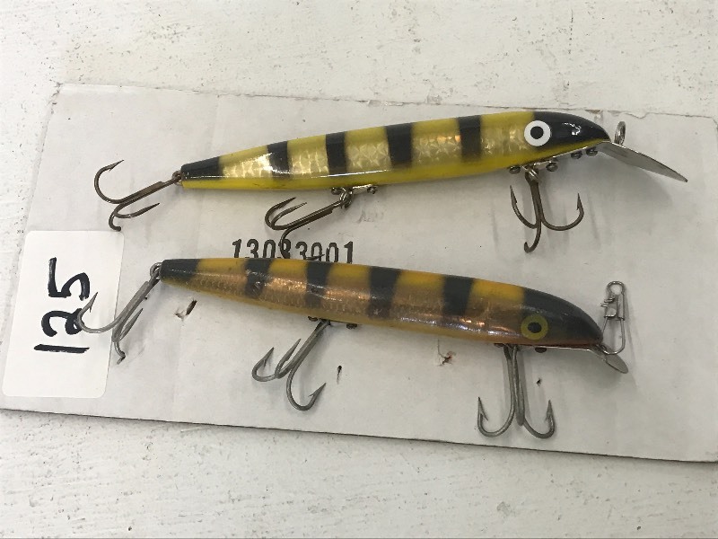 lot 125 image: Lot Of (2) Muskie Lures ...