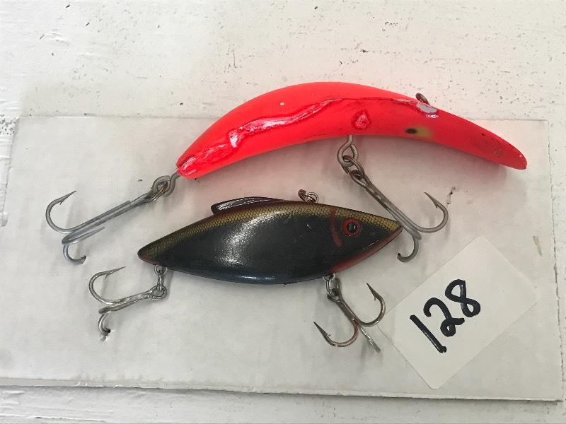 lot 128 image: Lot Of (2) Muskie Lures ...