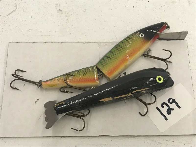 lot 129 image: Lot Of (2) Muskie Lures ...