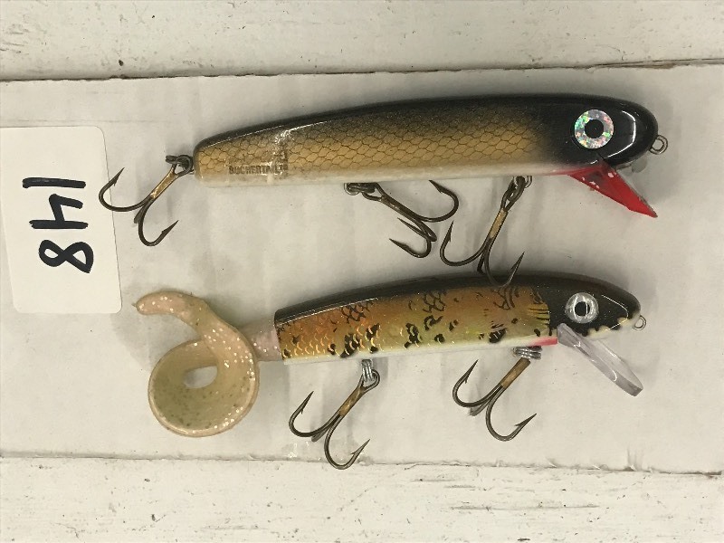lot 148 image: Lot Of (2) Muskie Lures ...