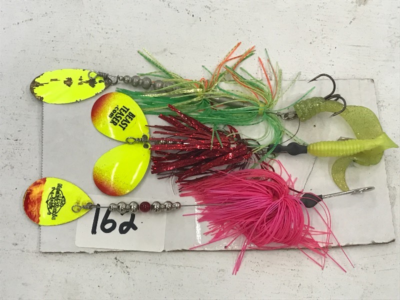 lot 162 image: Lot Of (3) Muskie Spinner Lures ...