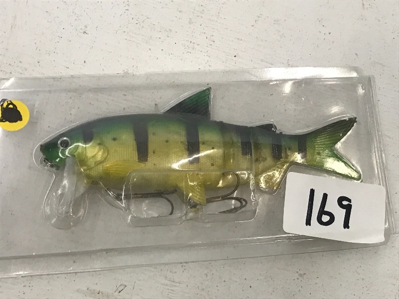 lot 169 image: New Soft-Bait Muskie Lure ...
