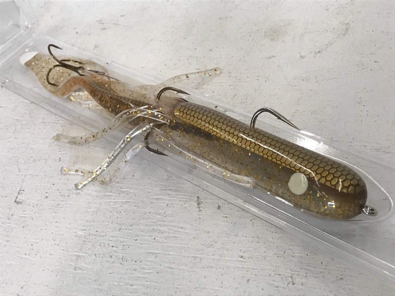 lot 171 image: New Soft-Bait Muskie Lure ...