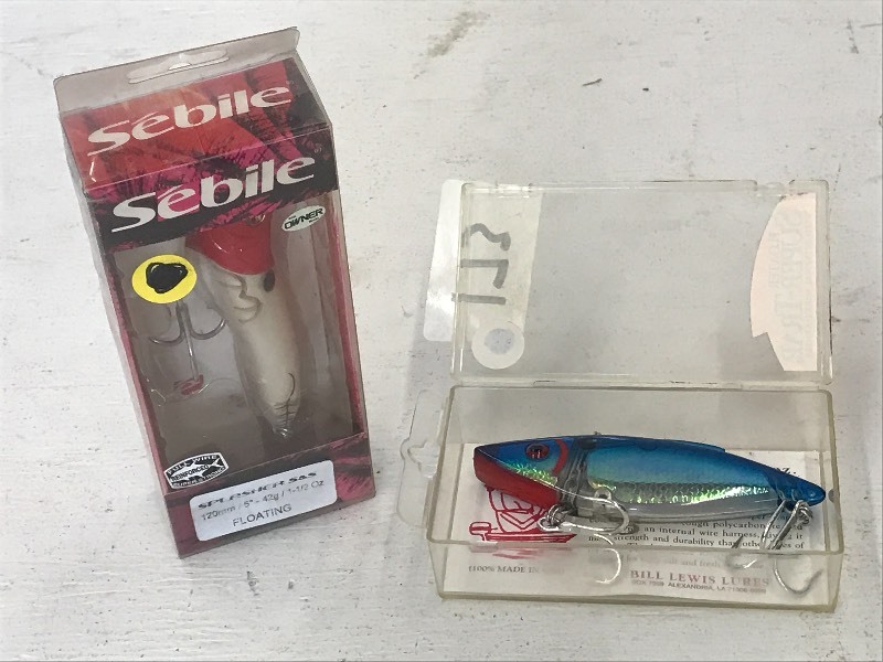 lot 173 image: (2) New Muskie Crankbait Lures ...