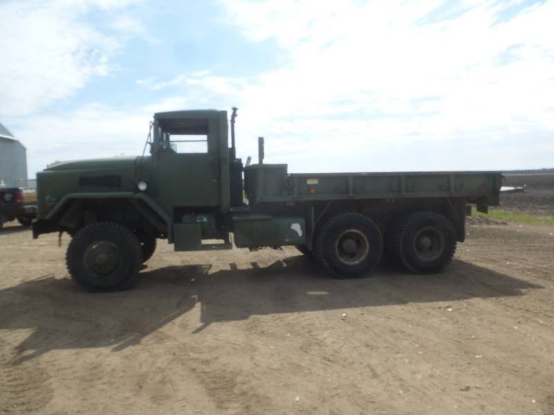 lot 3 image: 1983 Military 6x6 Truck