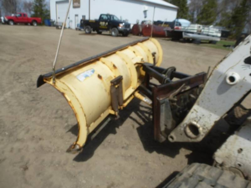 lot 7 image: Snow Wolf Blade