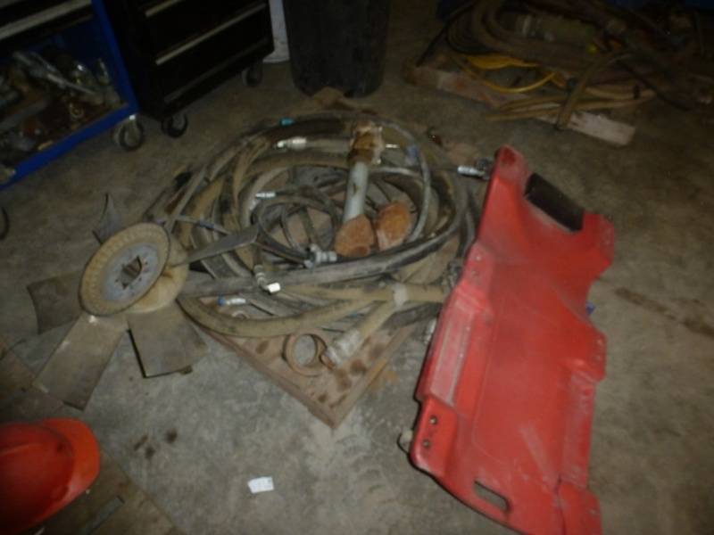lot 28 image: Pallet of HydraulicAir Hose