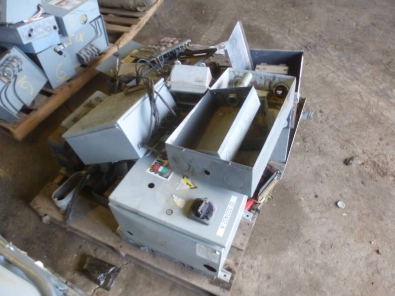 lot 48 image: Pallet of Electrical Boxes and Panels