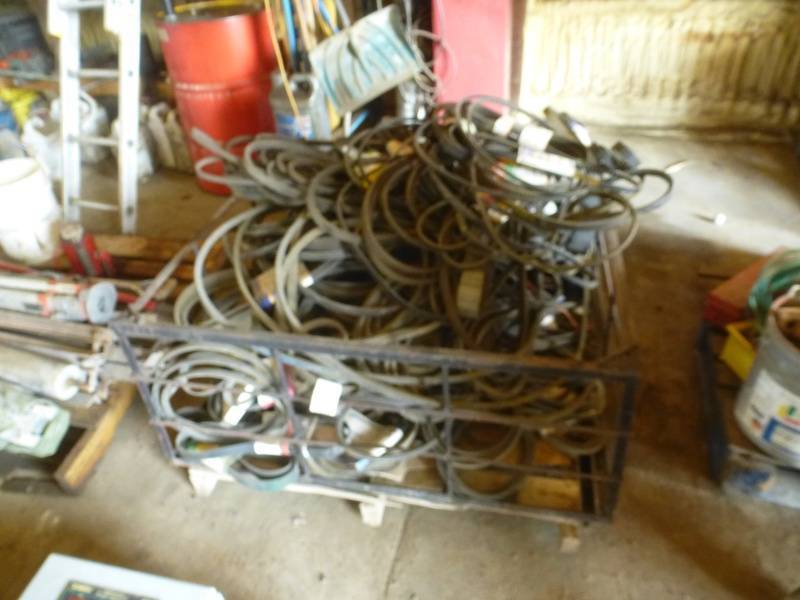 lot 74 image: Cube Tote of Belts