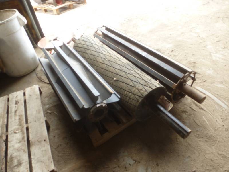 lot 81 image: Conveyor Drive Rollers