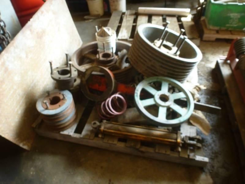 lot 85 image: Drive Pulleys