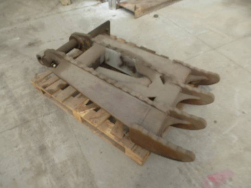 lot 87 image: Excavator Thumb