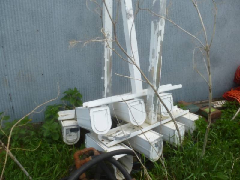 lot 91 image: White Mail Boxes & Swing Arms