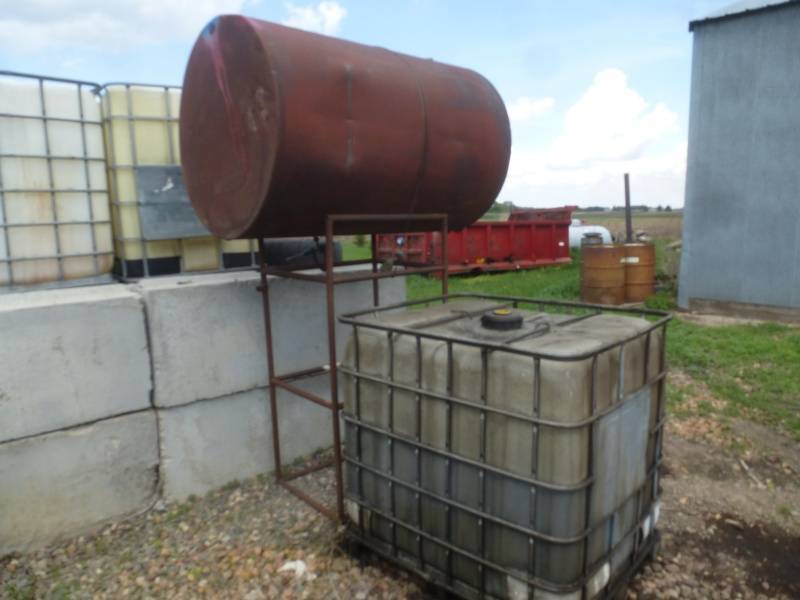 lot 97 image: Red Fuel Barrel on Stand