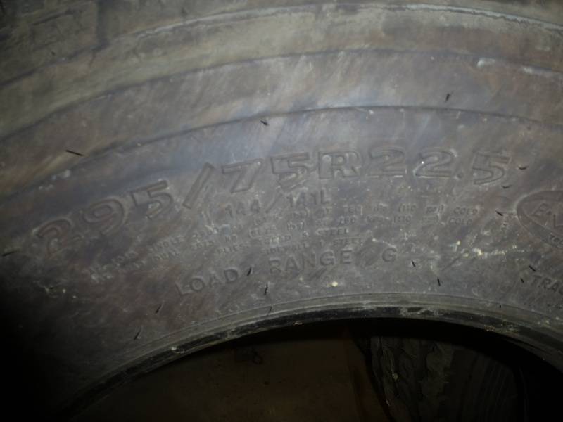 lot 107 image: Goodyear New Recaps 29575R22.5