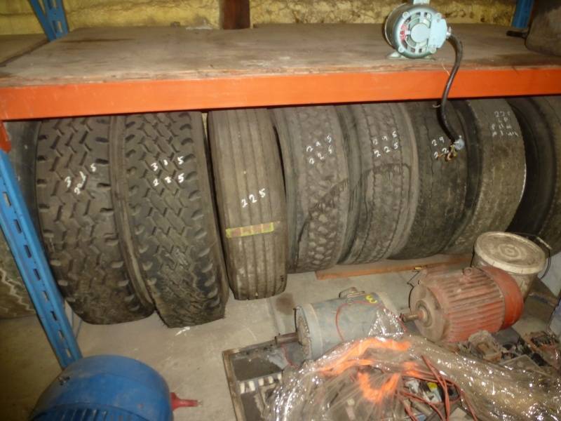 lot 109 image: Assorted Tire Recaps
