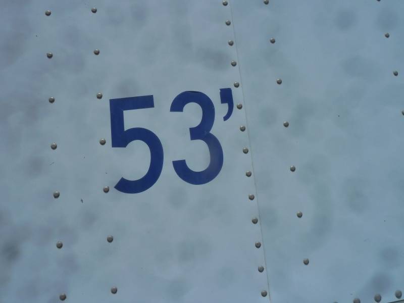 lot 65 image: 1999 Trail Mobile Van Trailer for Storage