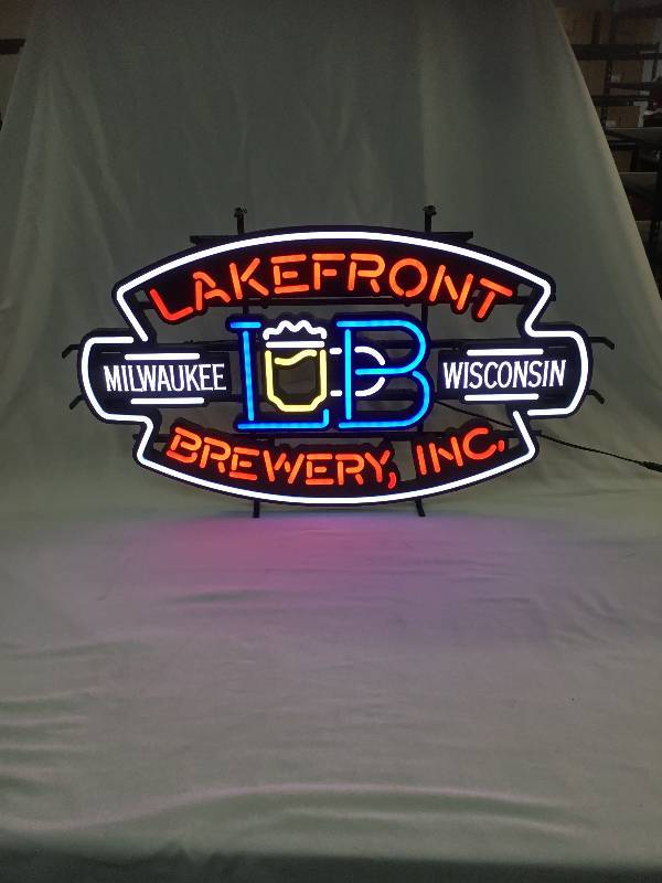 lot 21 image: Lake Front Brewery, Inc - Milwaukee Wisconsin