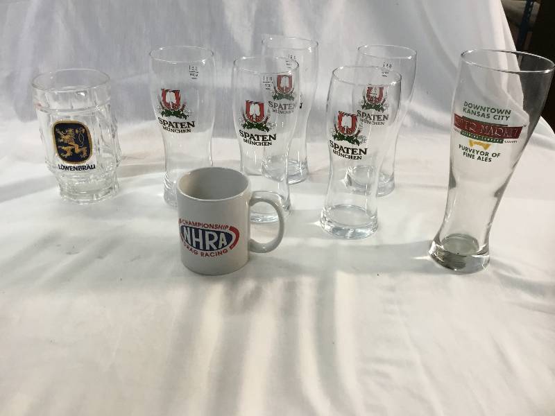 lot 60 image: 5 Spaten half Liters, Lowenbrau, River Market Glasses