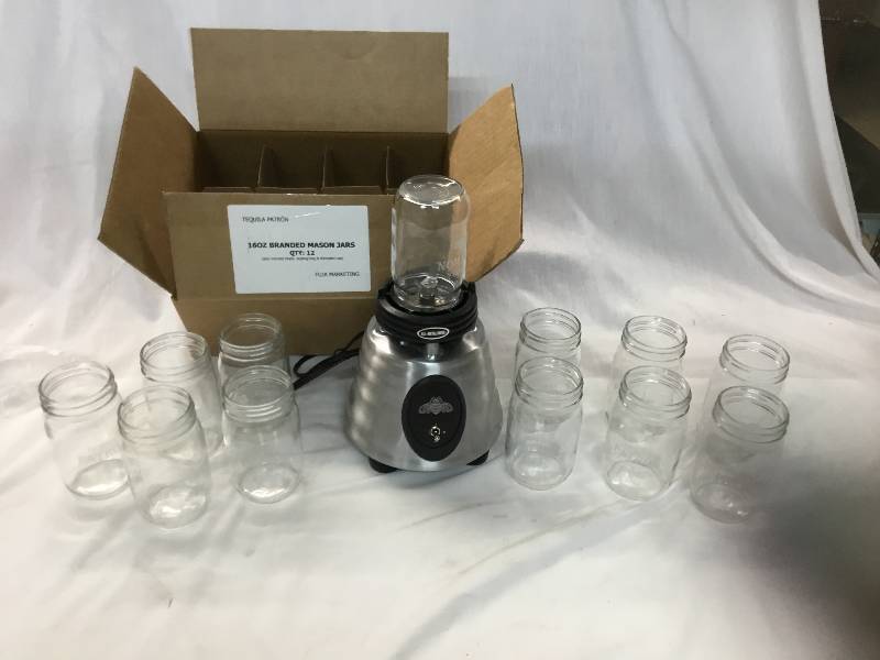 lot 76 image: Parton Blender with 12 - 16 oz Mason Jars