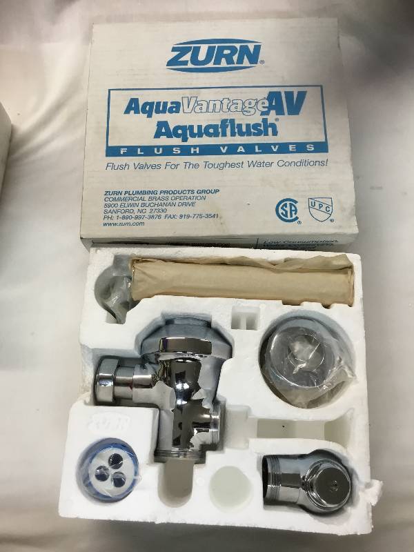 lot 85 image: New Open Box - Aqua Vantage Aquaflush - Zurn - Flush System for Urinals