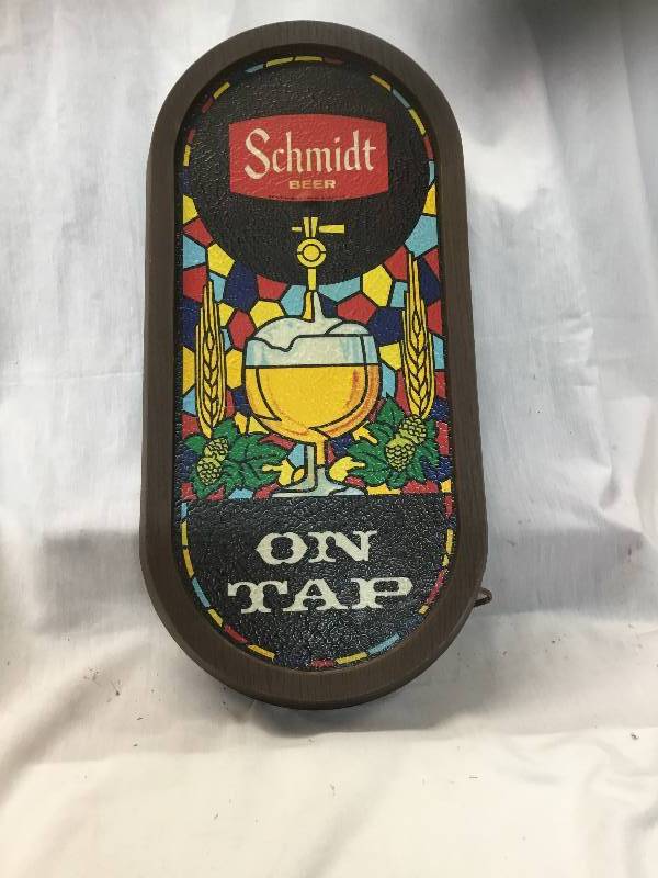 lot 37 image: Antique Schmidt On Tap Sign - Light Up