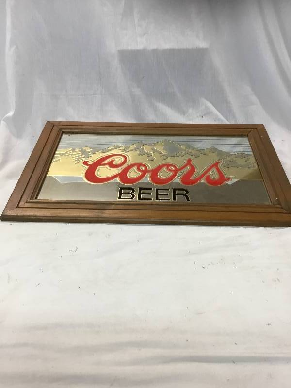 lot 114 image: Vintage Coors Beer Mirror