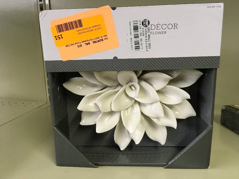 PORCELAIN FLOWER WALL DECOR, RETAIL $19.99