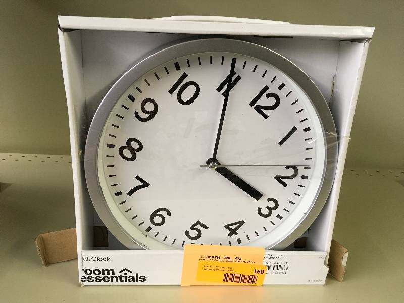 9 ROUND WALL CLOCK