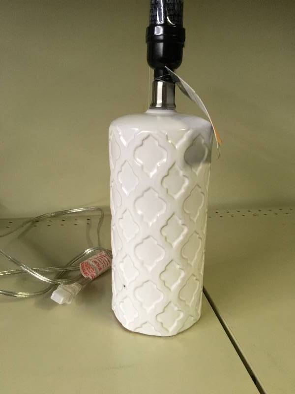 CERAMIC LAMP BASE