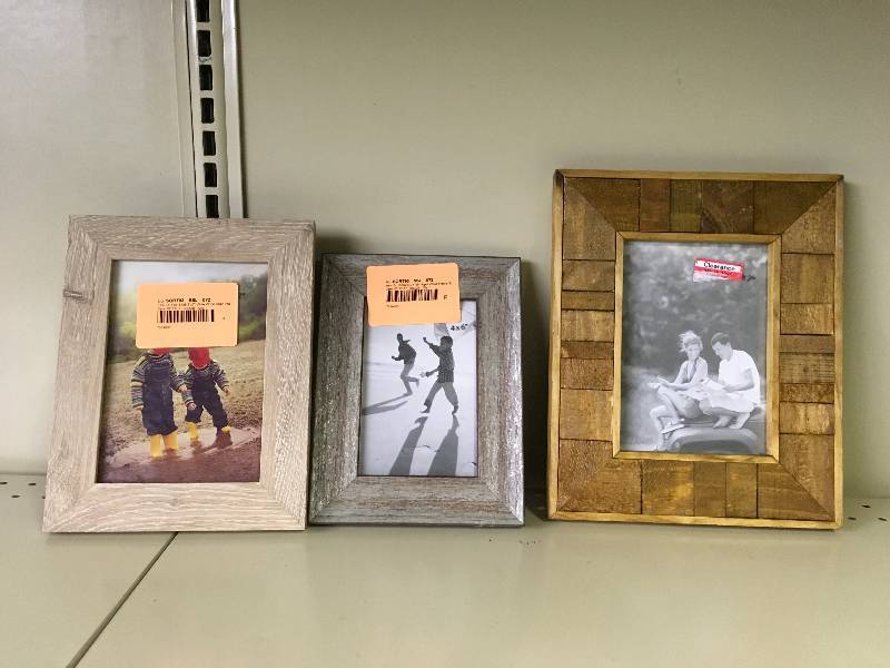 WOOD PICTURE FRAMES
