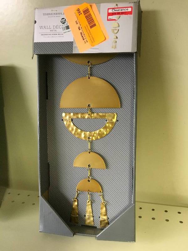 METAL WALL DECOR