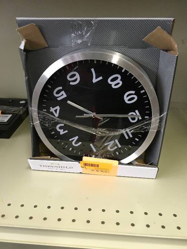 10 ROUND WALL CLOCK