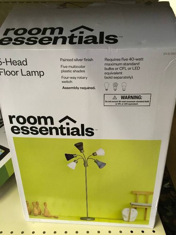 ROOM ESSENTIALS 5 HEAD FLOOR LAMP