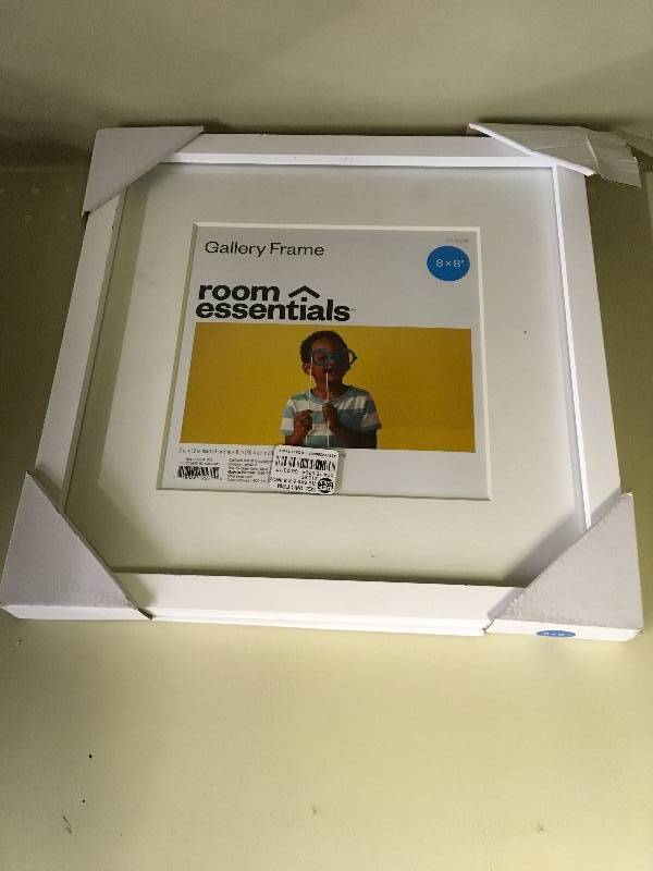 12 X 12 MATTED PICTURE FRAME, WHITE