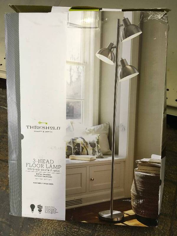 THREE HEAD FLOOR LAMP, METAL BASE