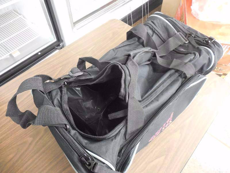 (10) 1 case of MAJOR LEAGUE BASEBALL BOSTON RED SOX DUFFEL BAG 20 NEW