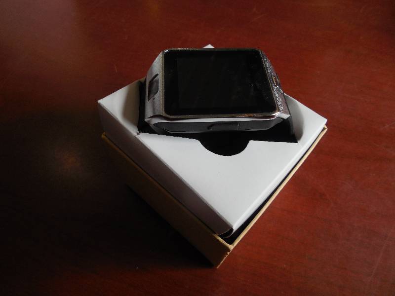 BRAND NEW DZ09 Bluetooth Smart Wrist Watch with Camera and Sim Card Slot (SILVER)
