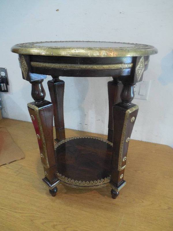 Artifacts ACCENT TABLE Dark Brown