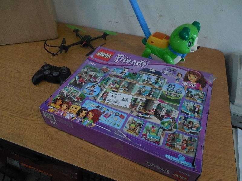 ASSORTED TOY LOT
