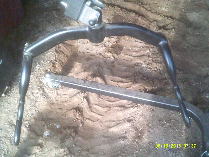 lot 4 image: HANDICAP HOYER LIFT