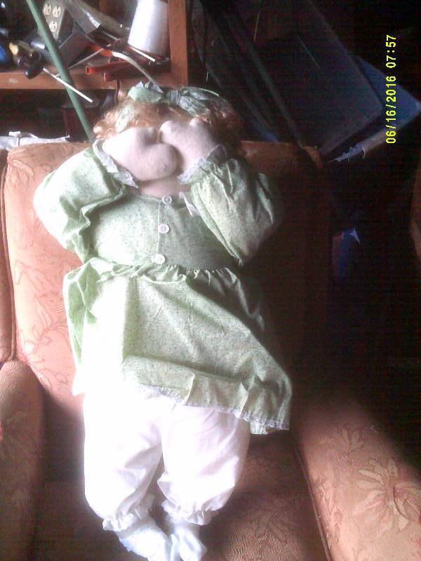 lot 13 image: CORNER DOLL